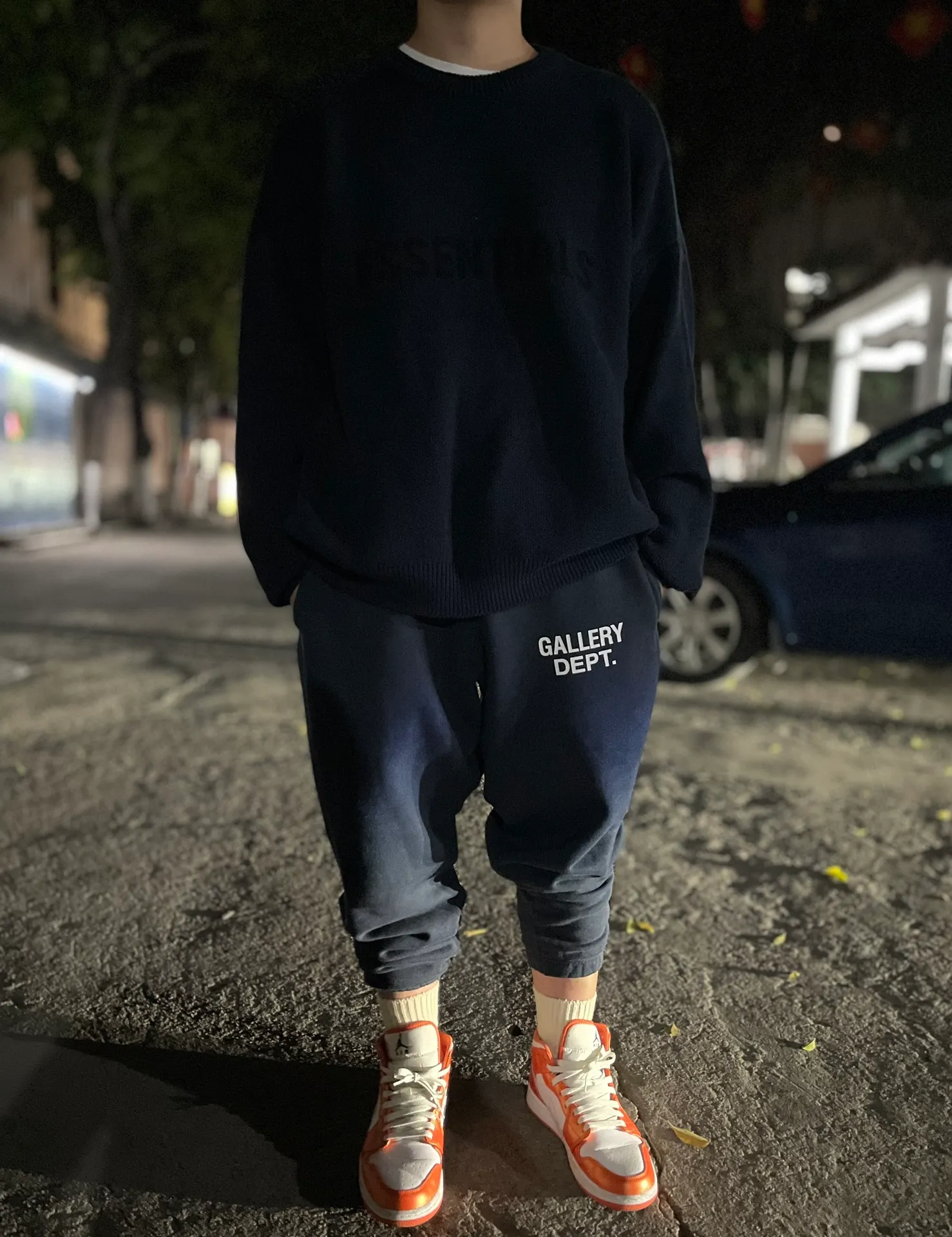 Gallery Dept. English Logo Sweat Pant English Basic Logo Sweat Pant Vintage Washed Trousers Washed Black S-XL ⚠️Note: The genuine product is not black and the color is navy blue. Don’t buy the wrong one!